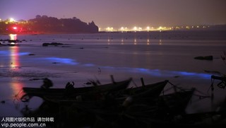 2017年9月17日凌晨，在河北省秦皇島市金夢(mèng)海灣浴場(chǎng)拍攝的“熒光?！薄? class=